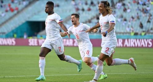 المنتخب السويسري ينتظر "الهدية" من منافسيه في يورو 2020